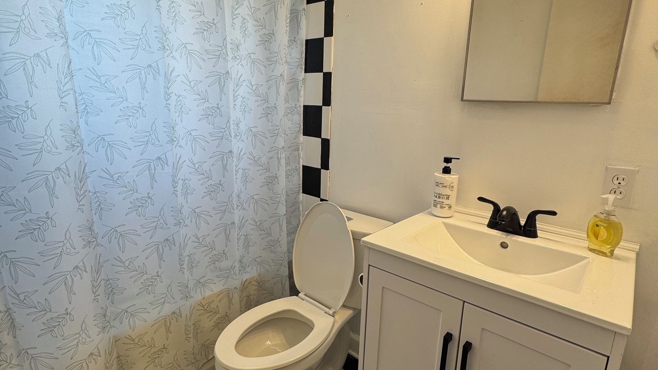 Photo of Bathroom in Leesville