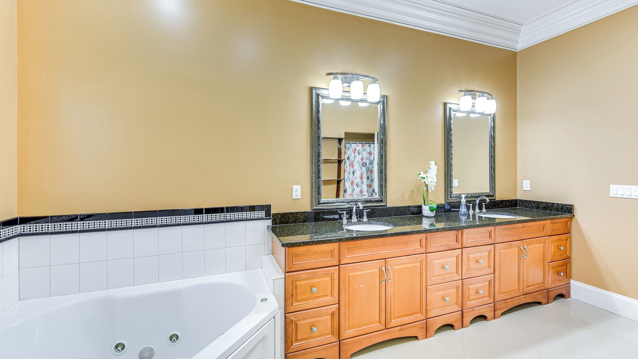 Photo of Bathroom in Palmetto Dunes