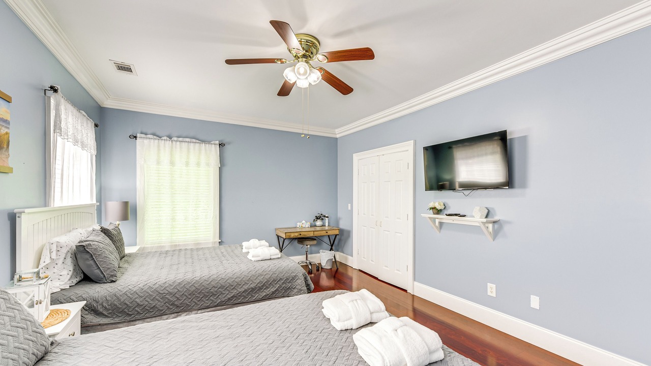 Photo of Bedroom in Palmetto Dunes