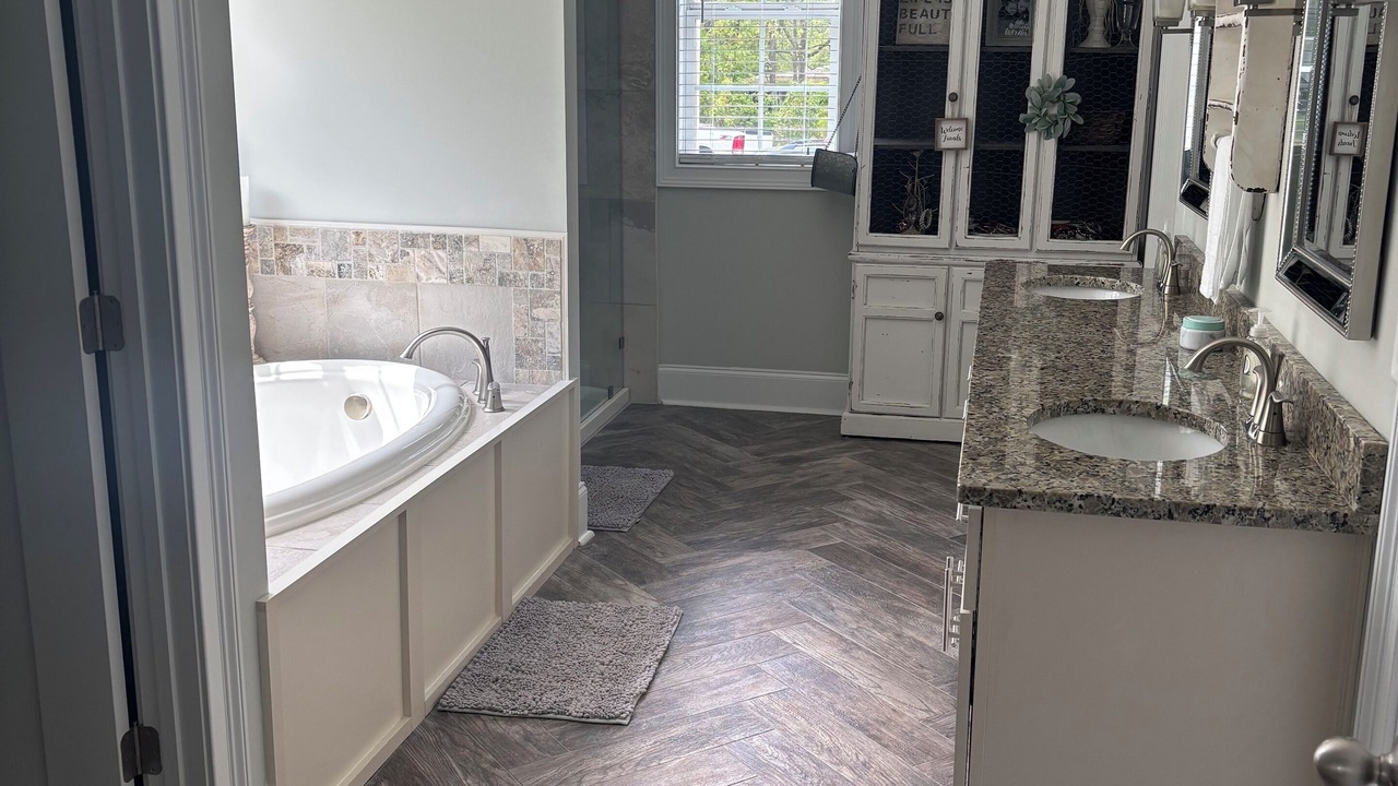 Photo of Bathroom in Appling