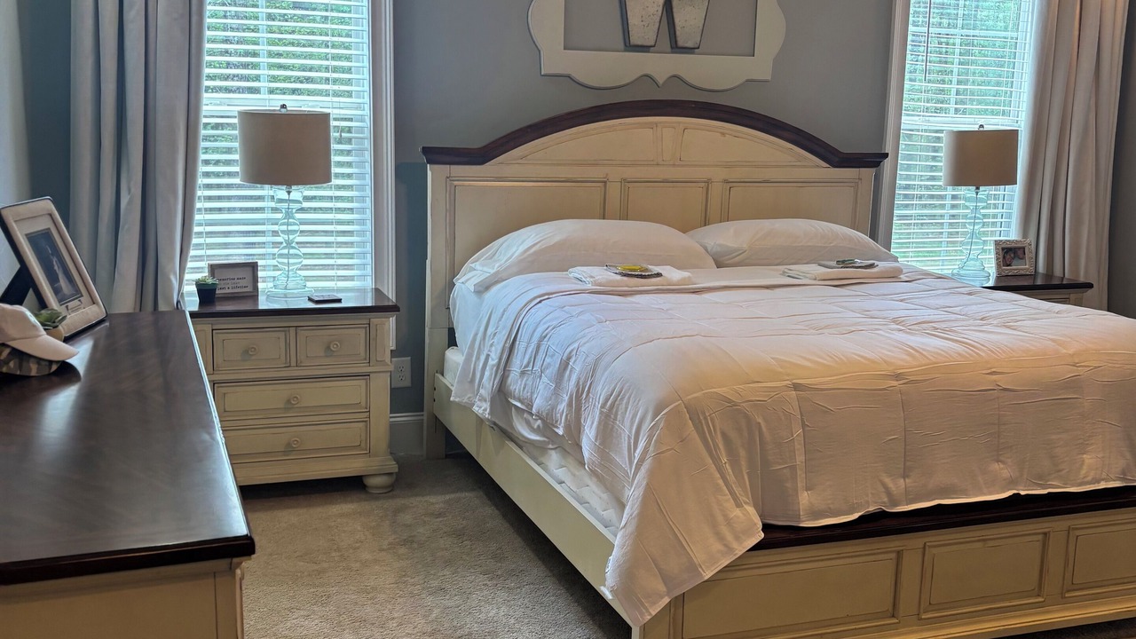 Photo of Bedroom in Appling
