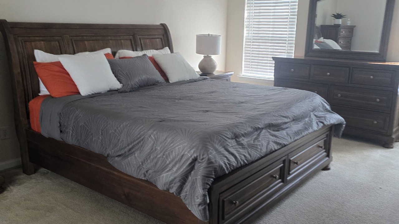 Photo of Bedroom in Warrenville