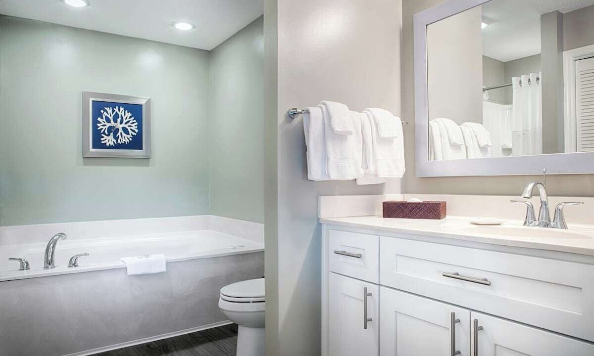 Photo of Bathroom in Ocean Ridge