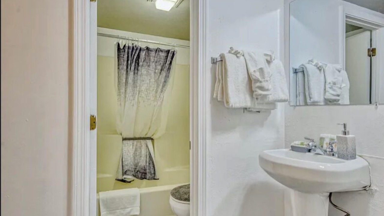 Photo of Bathroom in Surfside Beach