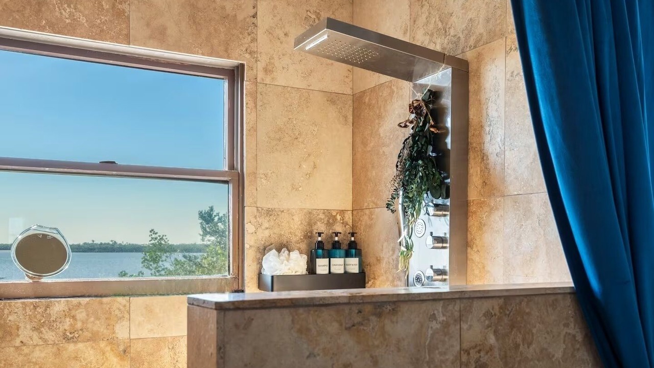 Photo of Bathroom in Riviera Bay