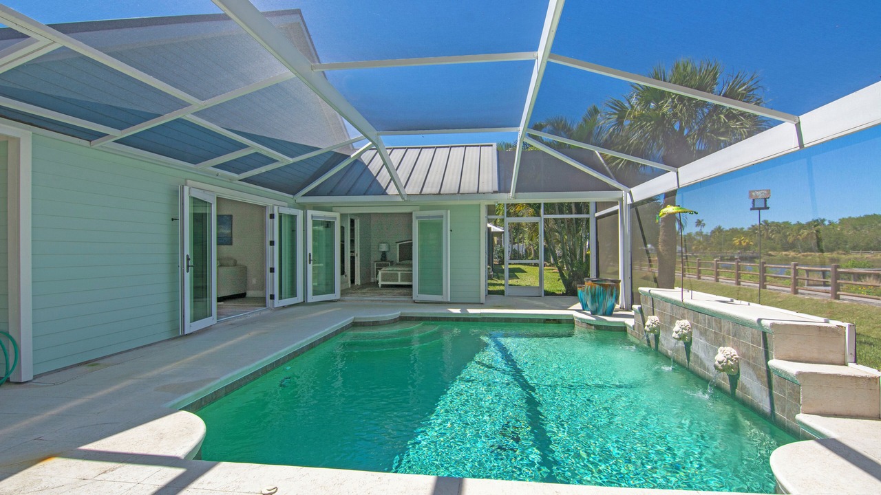 Photo of Outdoor in Riverside Estates