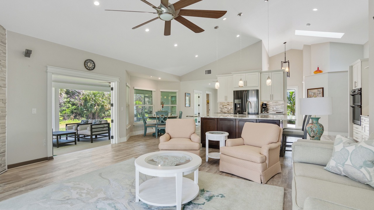 Photo of Livingroom in Riverside Estates