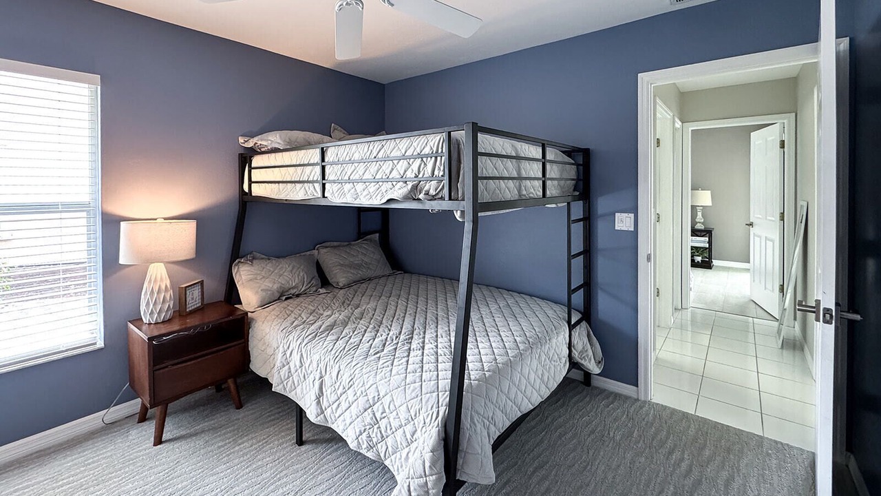 Photo of Bedroom in Crown Pointe