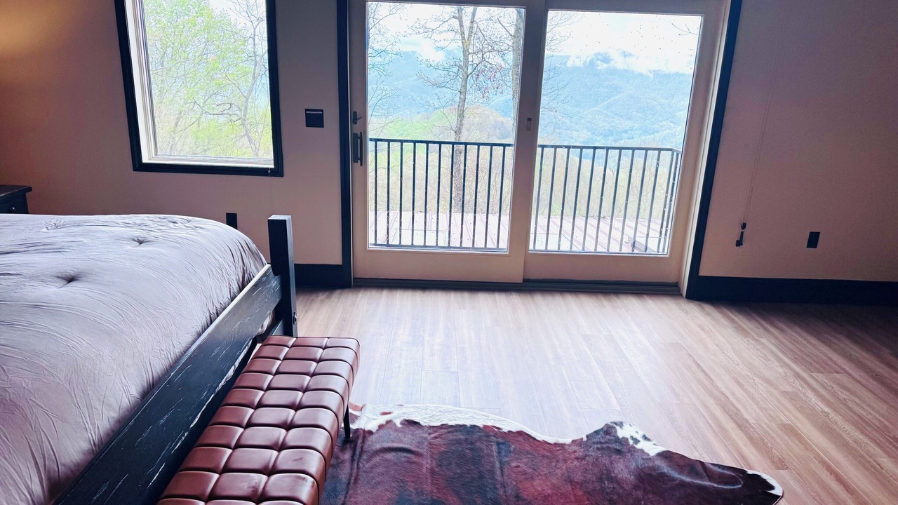 Photo of Bedroom in Tuckasegee