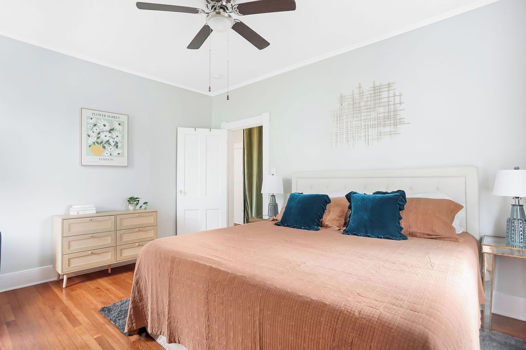 Photo of Bedroom in Midtown