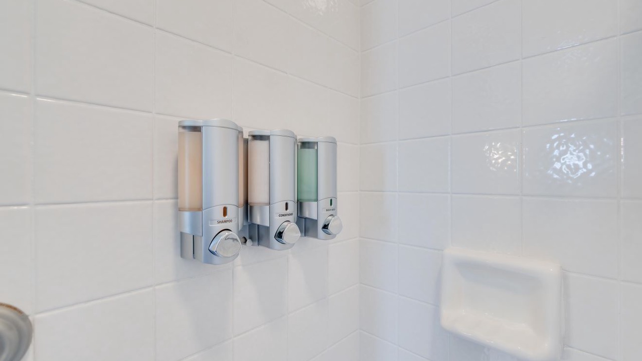 Photo of Bathroom in Crown Pointe