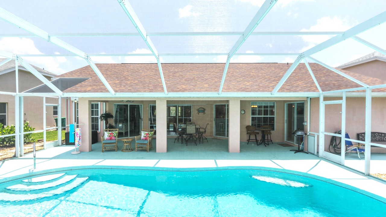 Photo of Outdoor in Crown Pointe