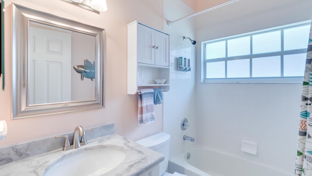 Photo of Bathroom in Crown Pointe