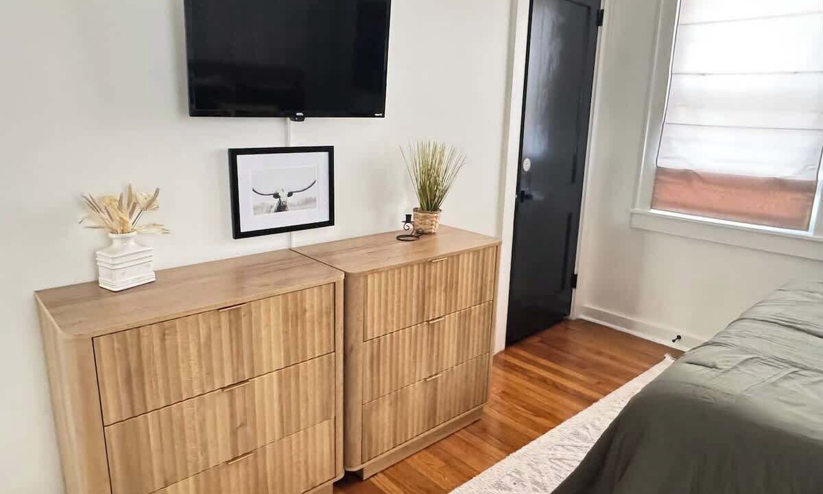 Photo of Bedroom in Greenwood