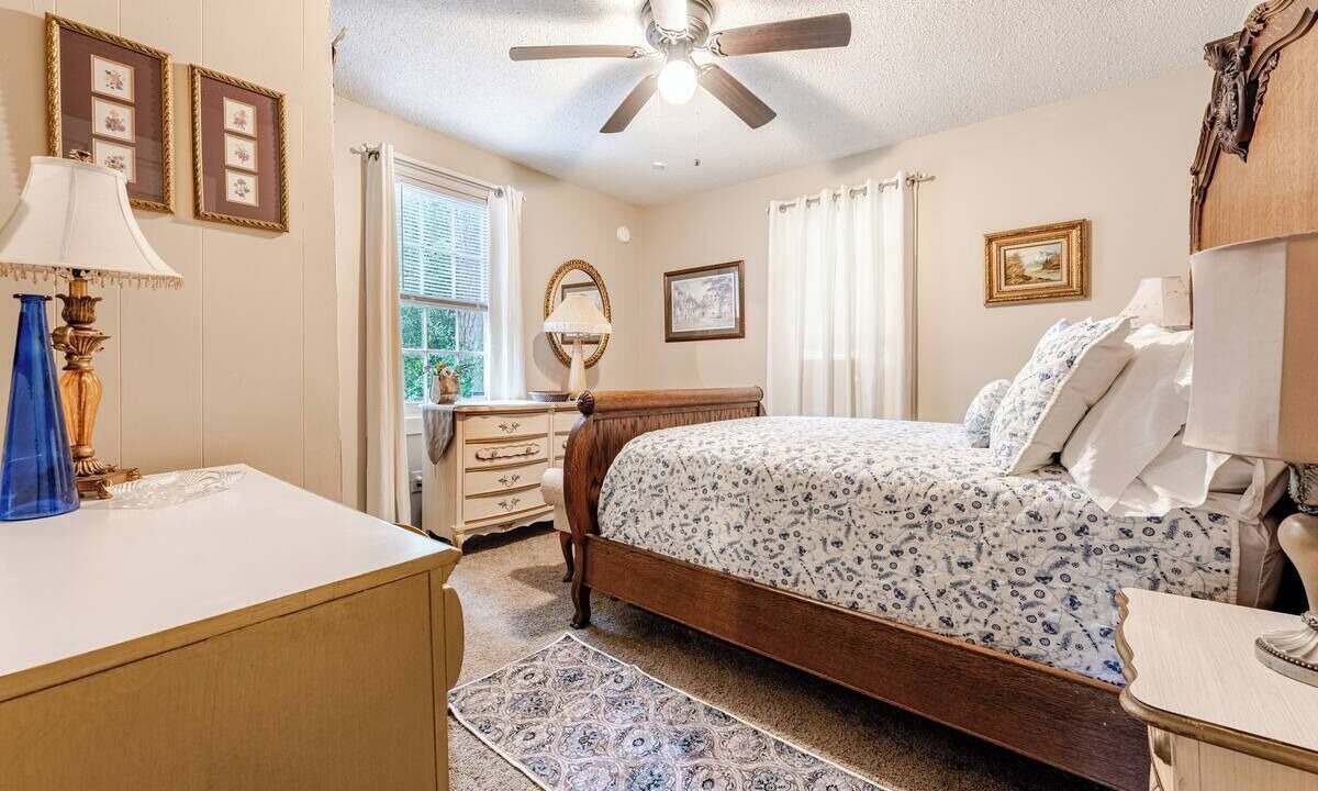 Photo of Bedroom in Cayce