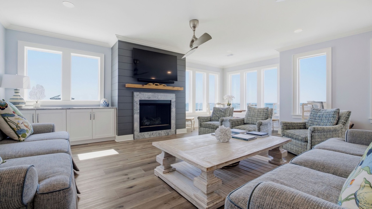 Photo of Livingroom in Inlet Harbour