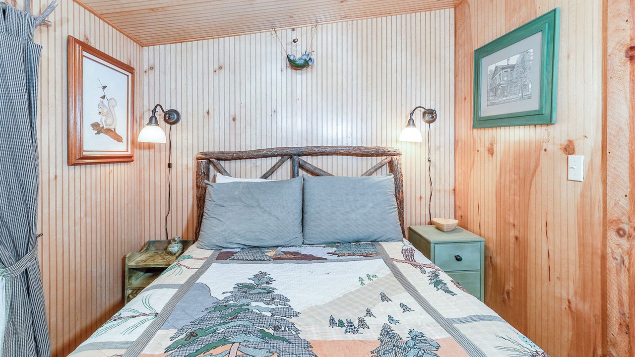 Photo of Bedroom in Lake Toxaway