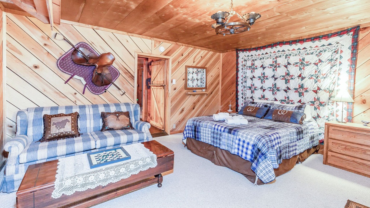 Photo of Bedroom in Lake Toxaway