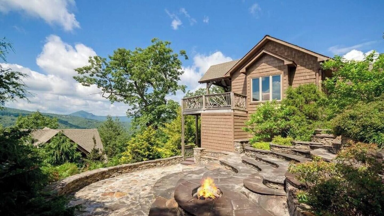 Photo of Outdoor in Sapphire