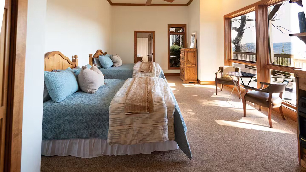 Photo of Bedroom in Sapphire