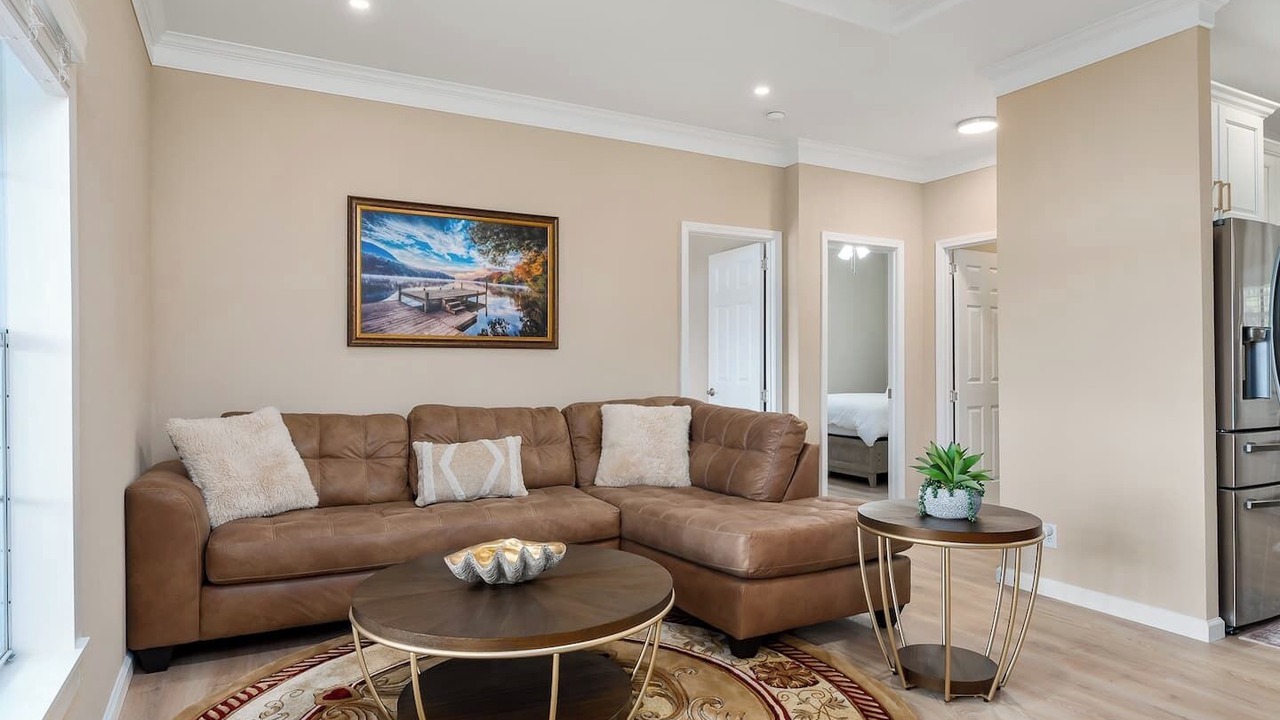 Photo of Livingroom in Six Mile