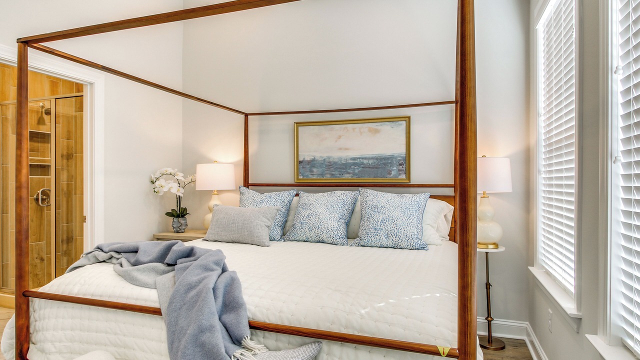 Photo of Bedroom in Greenwood