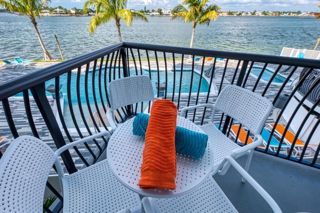 Photo of Patio Balcony in Treasure Island