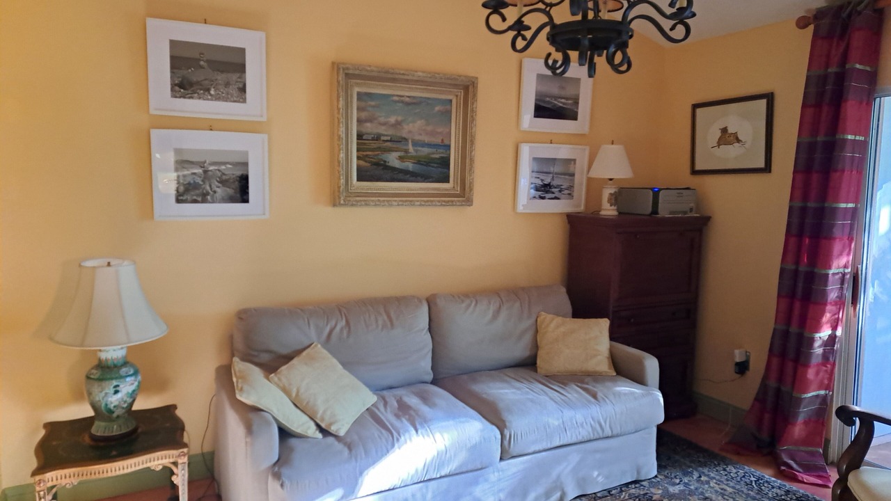 Photo of Livingroom in Coralstone