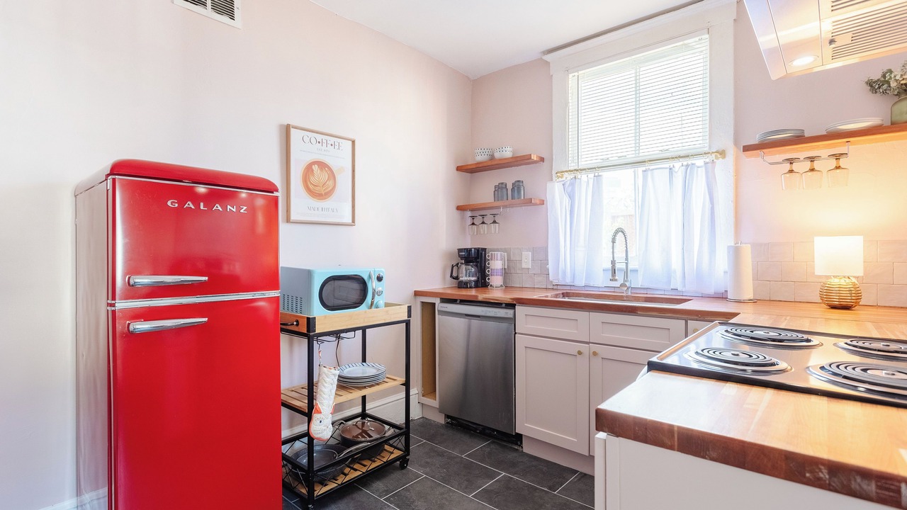 Photo of Kitchen in Thomas Square