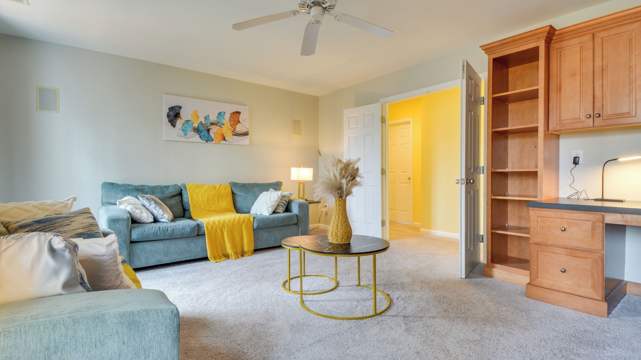 Photo of Livingroom in Holly Glen