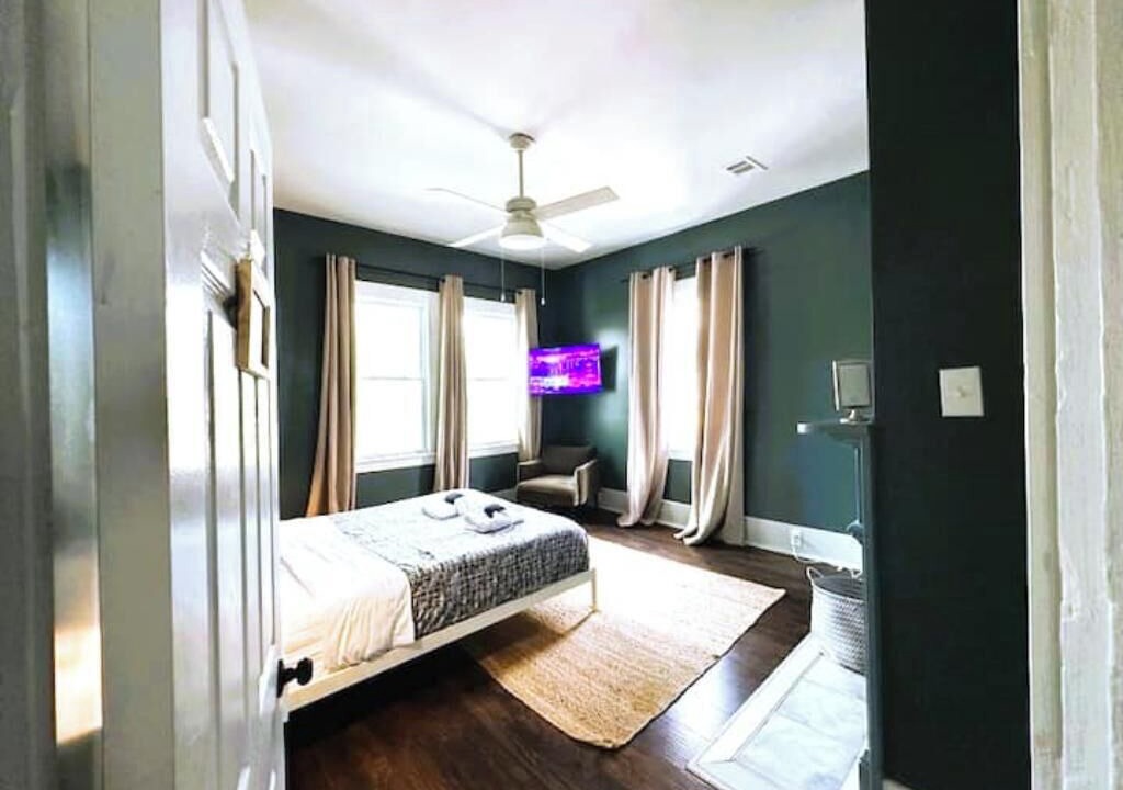 Photo of Bedroom in Thomas Square