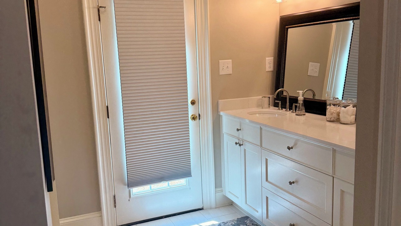Photo of Bathroom in Martinez