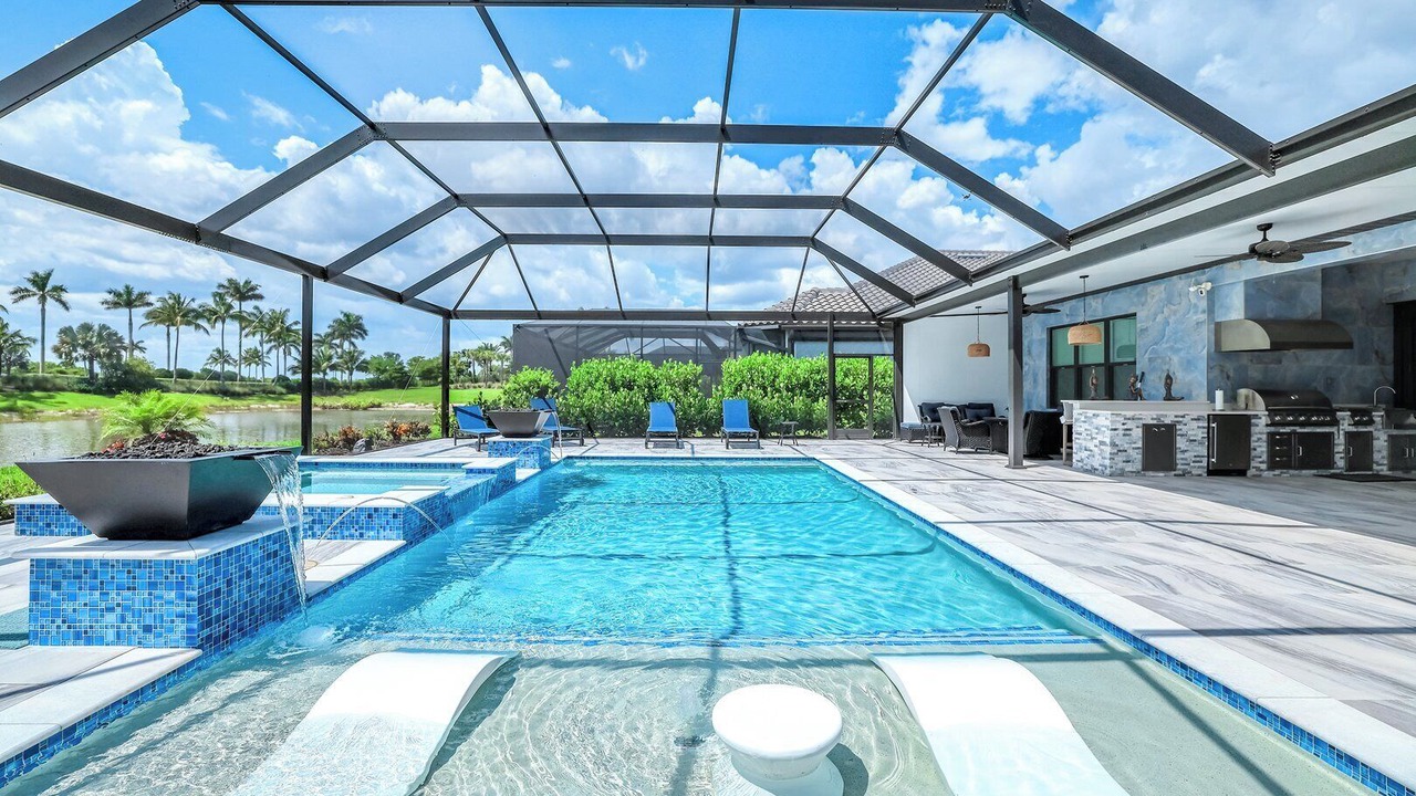 Photo of Outdoor in Naples