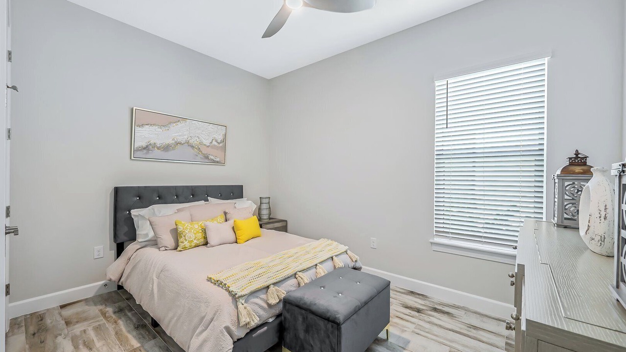 Photo of Bedroom in Naples