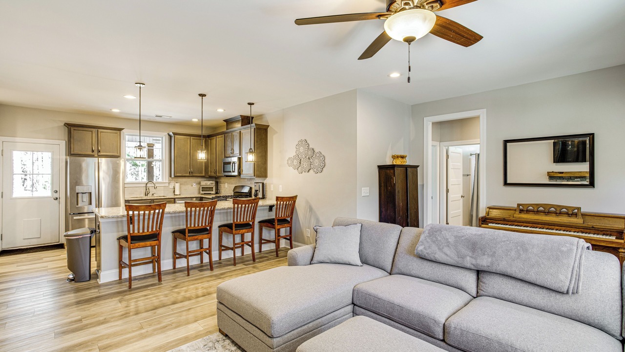 Photo of Livingroom in Chapin