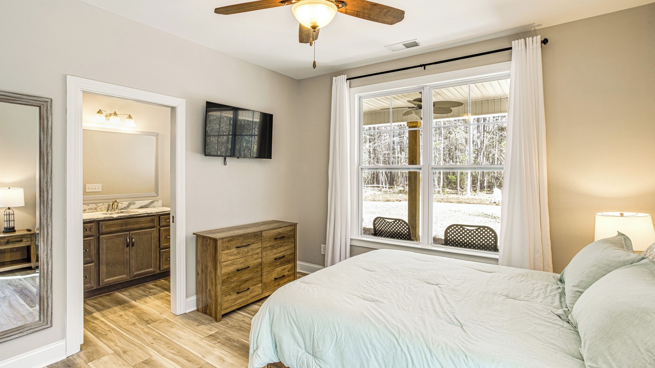Photo of Bedroom in Chapin