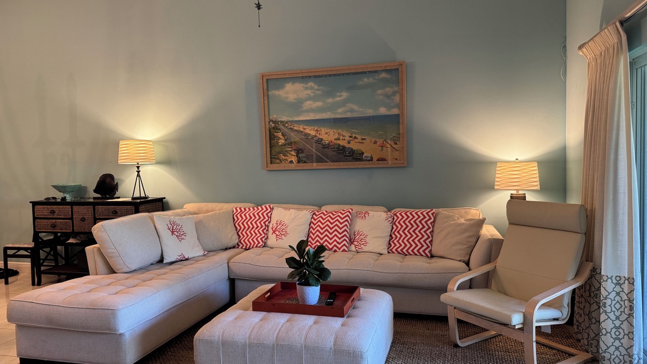 Photo of Livingroom in Grand Harbor