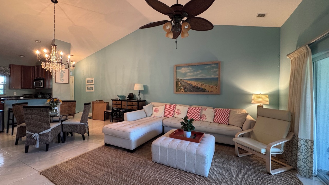 Photo of Livingroom in Grand Harbor