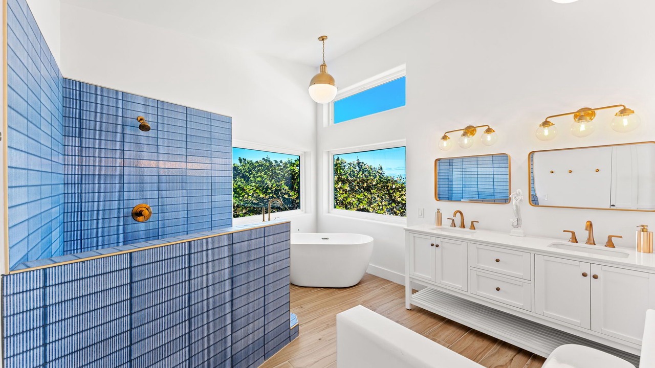 Photo of Bathroom in Melbourne Beach