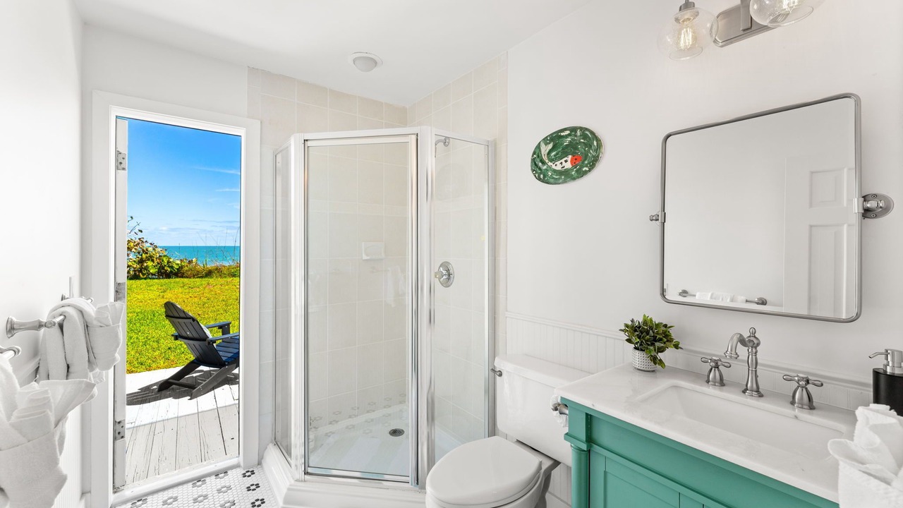Photo of Bathroom in Melbourne Beach
