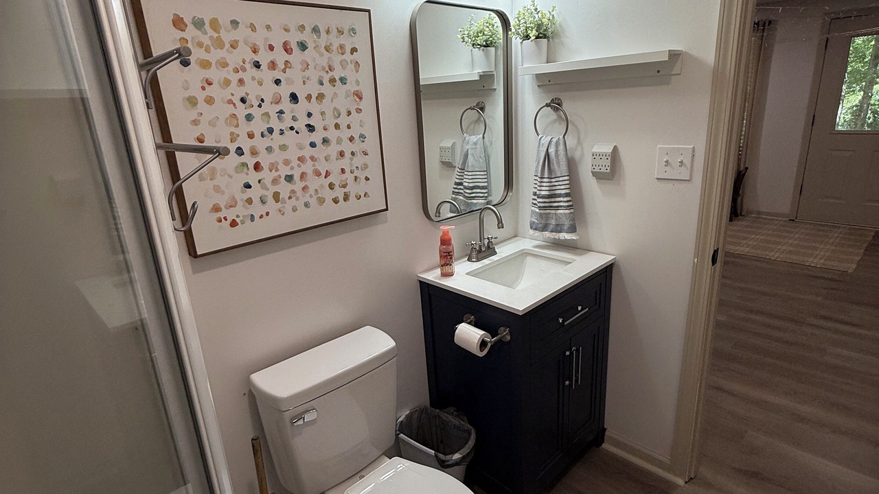 Photo of Bathroom in Bogart