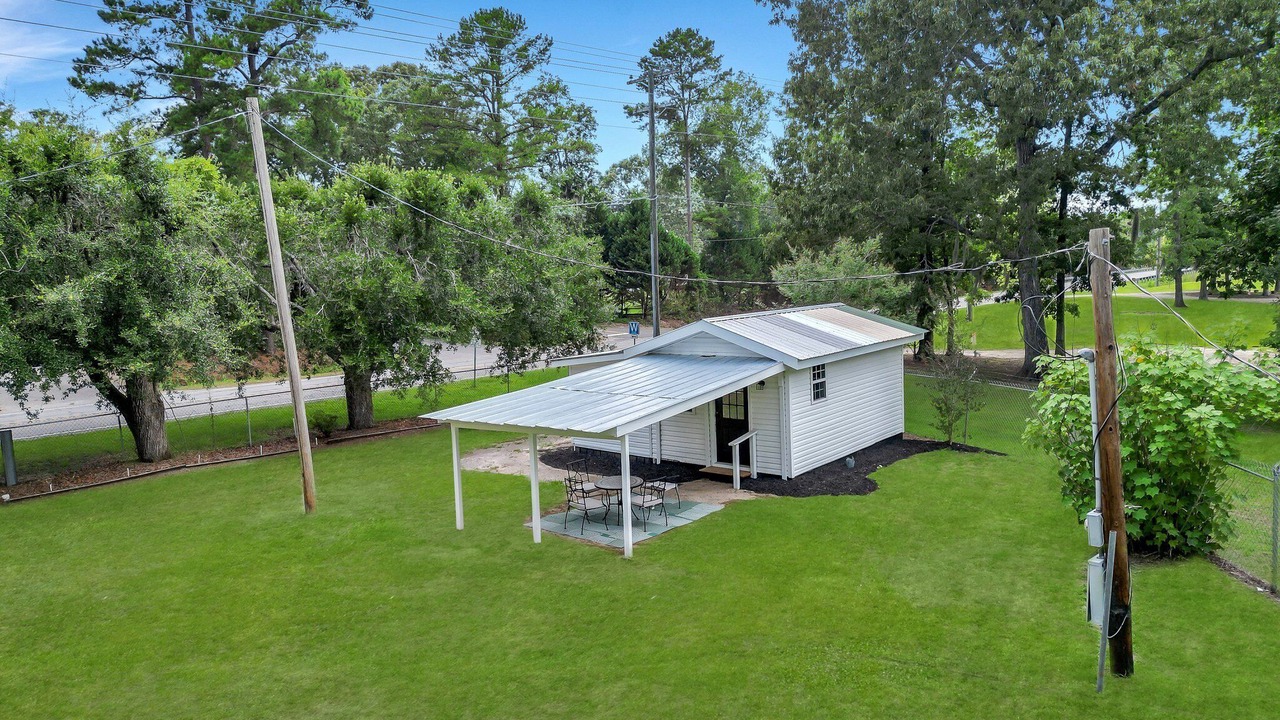 Photo of Outdoor in Manning