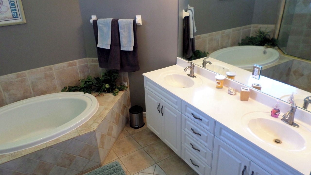 Photo of Bathroom in Mariner