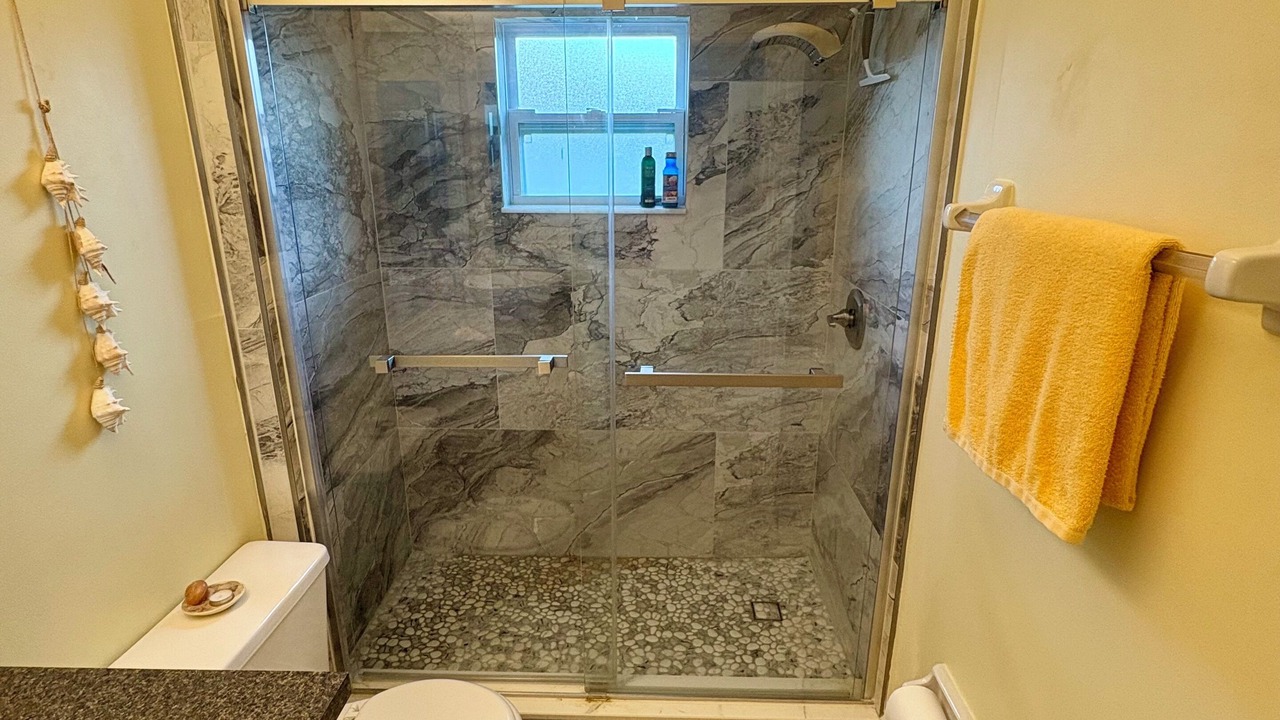 Photo of Bathroom in Mariner