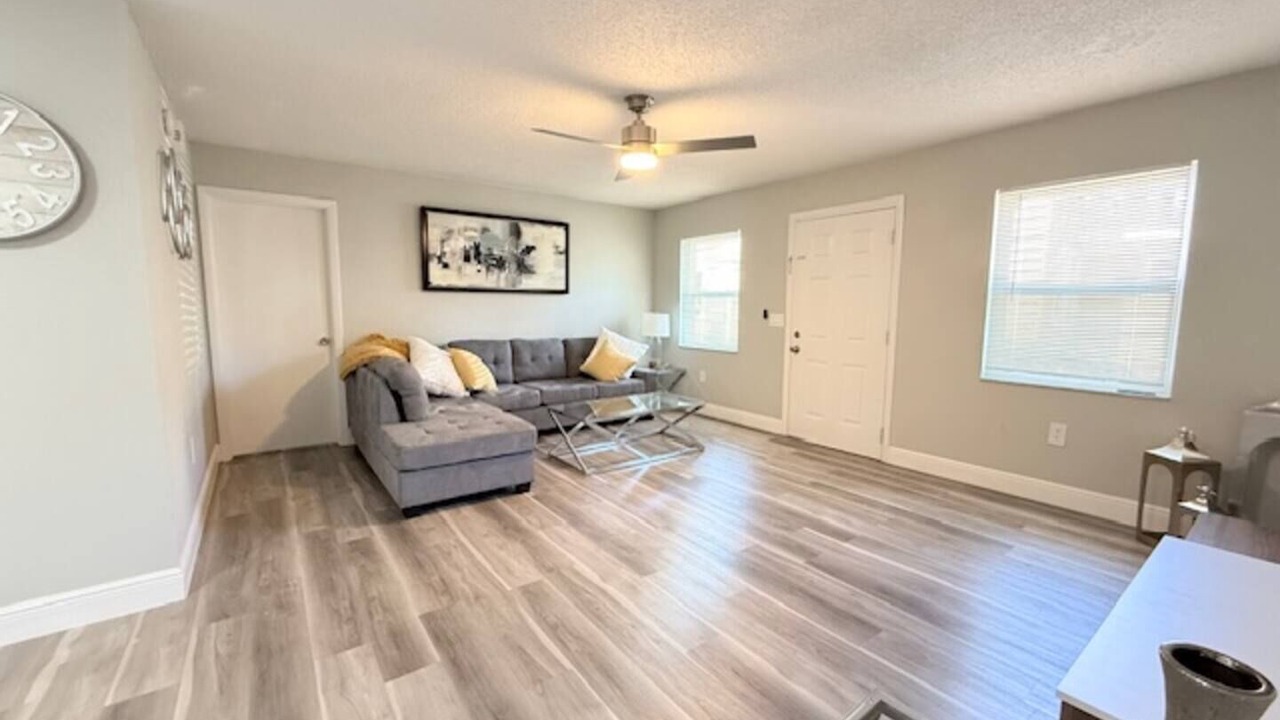 Photo of Livingroom in Winter Haven