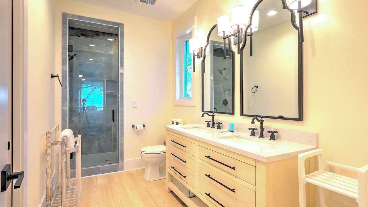 Photo of Bathroom in Palmetto Dunes