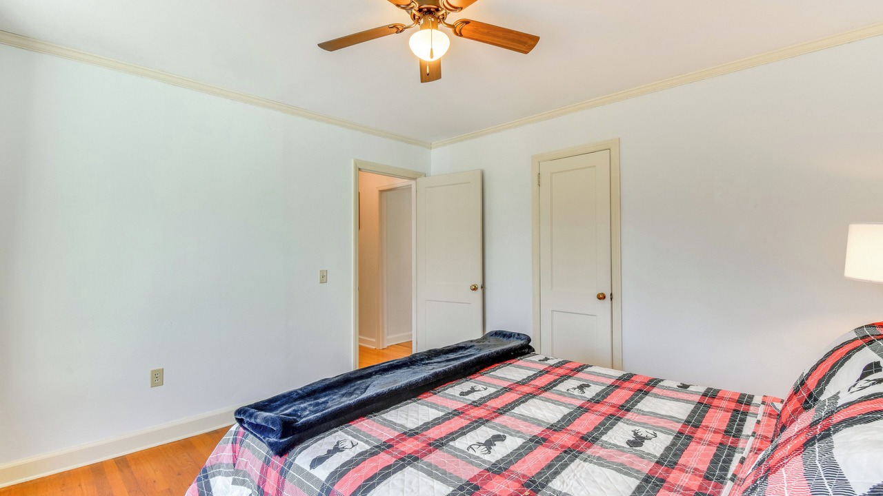 Photo of Bedroom in Hartwell