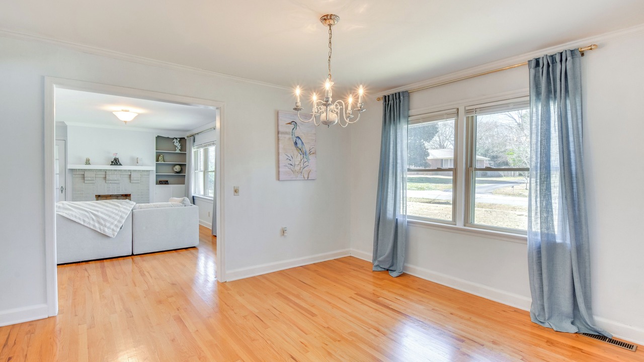 Photo of Bedroom in Hartwell