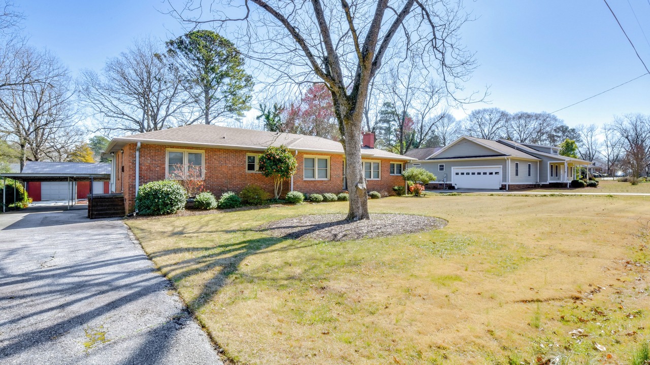 Photo of Outdoor in Hartwell