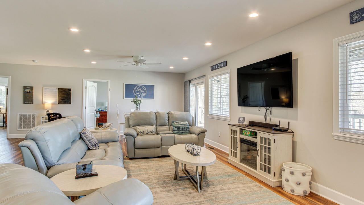 Photo of Livingroom in Leesville